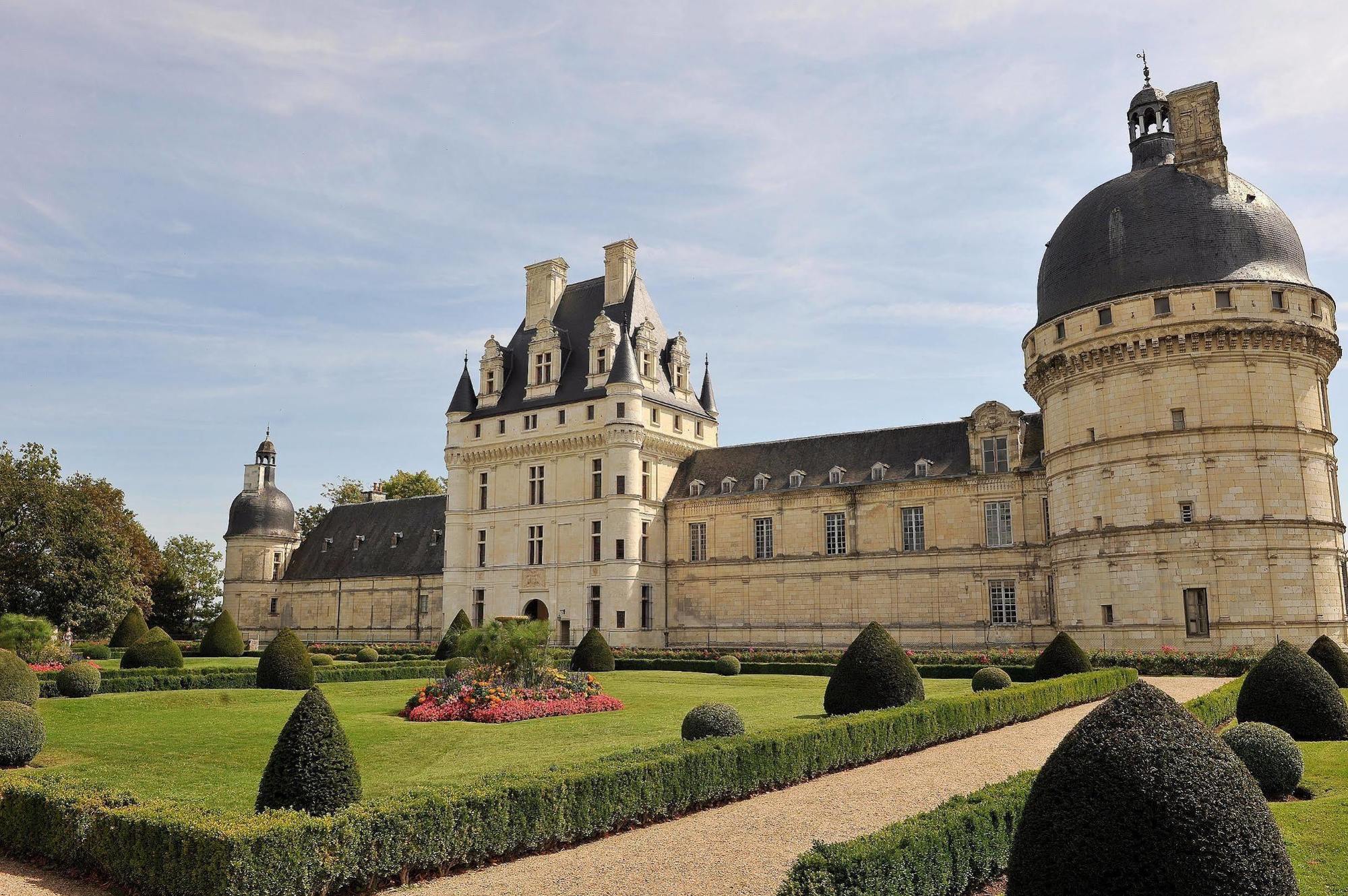 Logis Hotel Le Relais Du Moulin Valençay Dış mekan fotoğraf